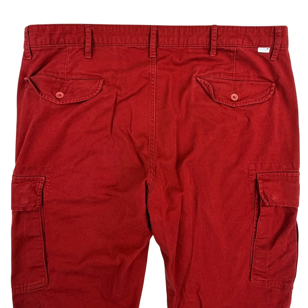 Levis actual measurements
